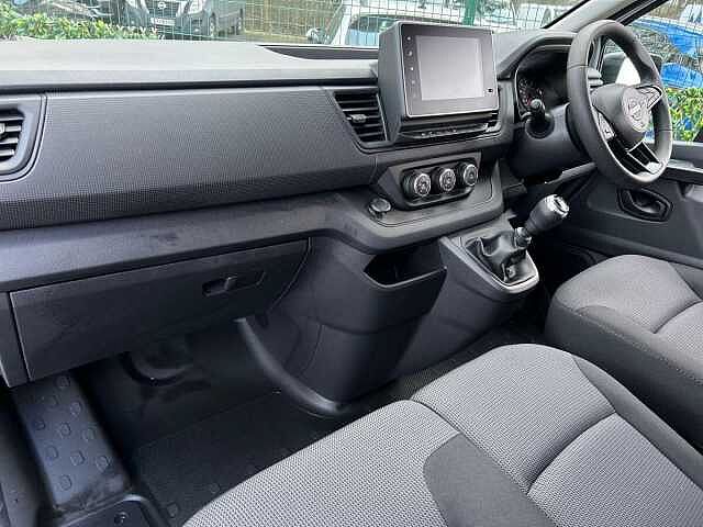 Nissan Primastar 2.0 dCi 30 Acenta L2 H1 Euro 6 (s/s) 5dr