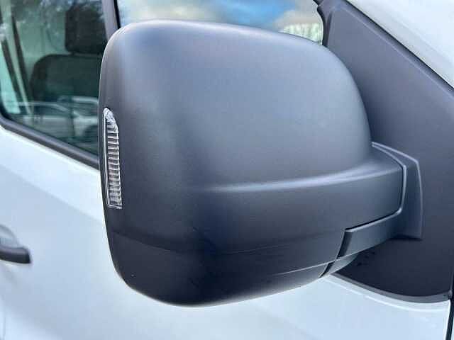 Nissan Primastar 2.0 dCi 30 Acenta L2 H1 Euro 6 (s/s) 5dr