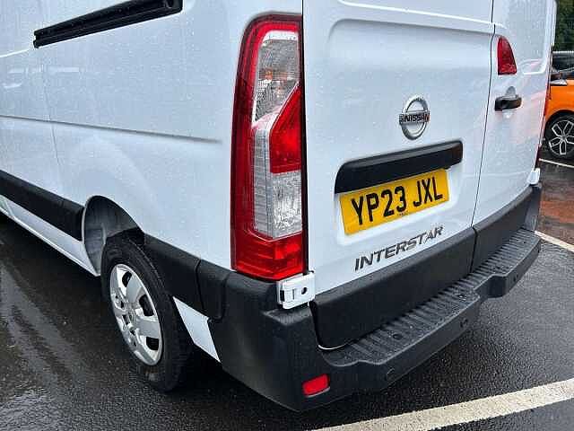 Nissan Interstar 2.3 dCi 28 Tekna Panel Van 4dr Diesel Manual FWD L1 Euro 6 (110 ps)