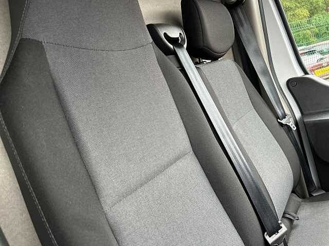 Nissan Interstar 2.3 dCi 28 Tekna Panel Van 4dr Diesel Manual FWD L1 Euro 6 (110 ps)
