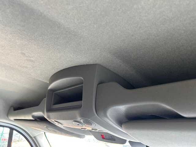 Nissan Interstar 2.3 dCi 28 Tekna Panel Van 4dr Diesel Manual FWD L1 Euro 6 (110 ps)