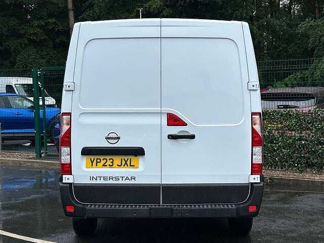 Nissan Interstar 2.3 dCi 28 Tekna Panel Van 4dr Diesel Manual FWD L1 Euro 6 (110 ps)
