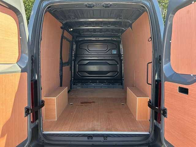 Nissan Interstar 2.0 dCi 35 Tekna Panel Van 4dr Diesel Manual L2 H2 Euro 6 (s/s) (130 ps)
