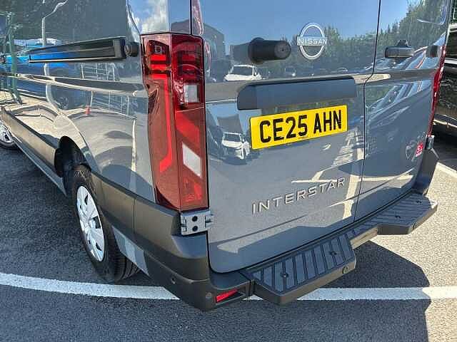 Nissan Interstar 2.0 dCi 35 Tekna Panel Van 4dr Diesel Manual L2 H2 Euro 6 (s/s) (130 ps)