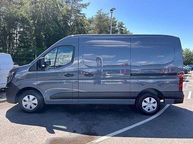 Nissan Interstar 2.0 dCi 35 Tekna Panel Van 4dr Diesel Manual L2 H2 Euro 6 (s/s) (130 ps)