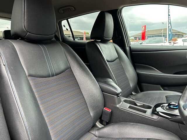 Nissan LEAF 39kWh N-Connecta Hatchback 5dr Electric Auto (150 ps)