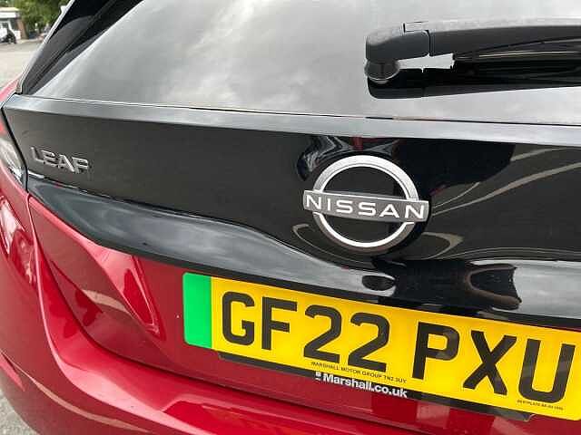 Nissan LEAF 39kWh N-Connecta Hatchback 5dr Electric Auto (150 ps)