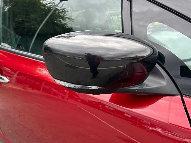 Nissan LEAF 39kWh N-Connecta Hatchback 5dr Electric Auto (150 ps)