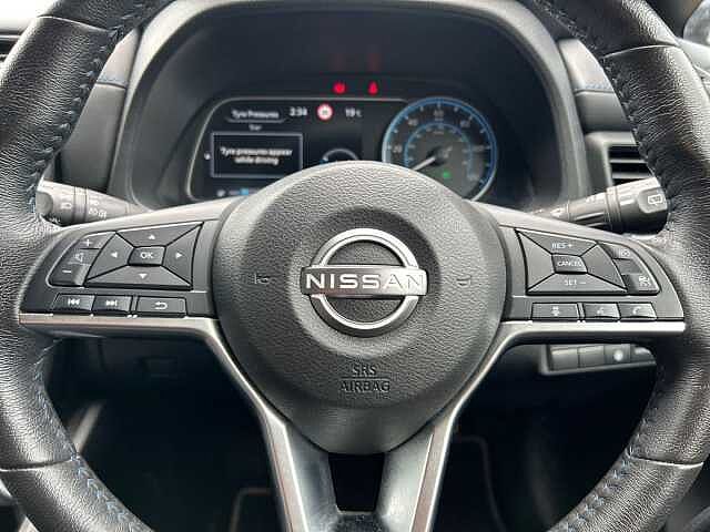 Nissan LEAF 39kWh N-Connecta Hatchback 5dr Electric Auto (150 ps)