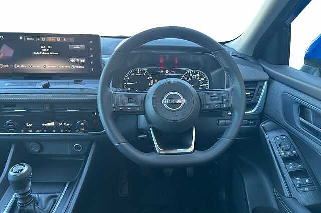 Nissan Qashqai 1.3 DiG-T MH Acenta Premium 5dr