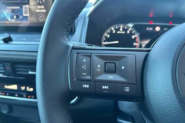 Nissan Qashqai 1.3 DiG-T MH Acenta Premium 5dr