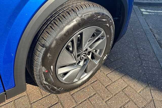 Nissan Qashqai 1.3 DiG-T MH Acenta Premium 5dr