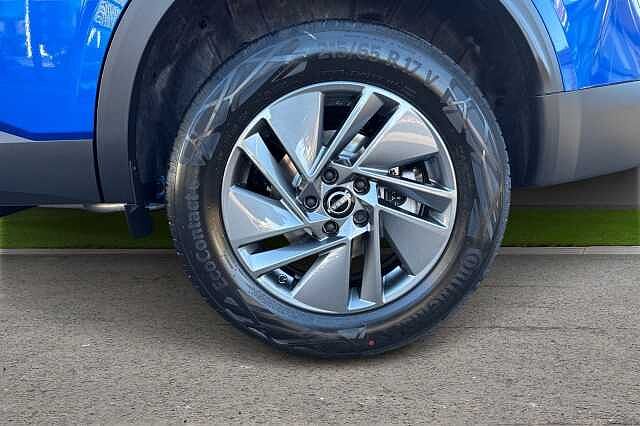 Nissan Qashqai 1.3 DiG-T MH Acenta Premium 5dr