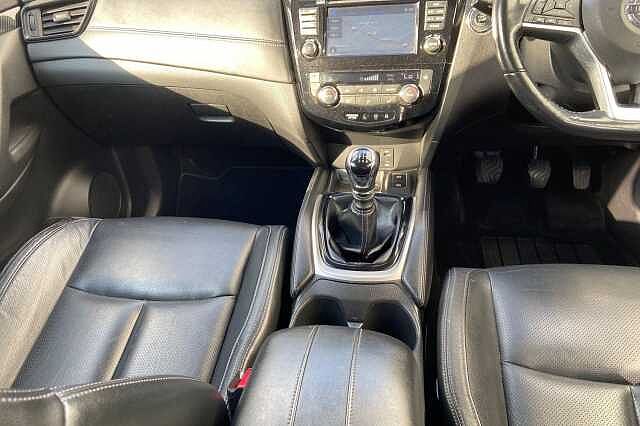 Nissan X-Trail 1.6 DIG-T Tekna SUV 5dr Petrol Manual Euro 6 (s/s) (163 ps)
