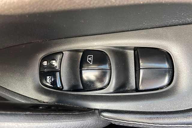 Nissan X-Trail 1.6 DIG-T Tekna SUV 5dr Petrol Manual Euro 6 (s/s) (163 ps)