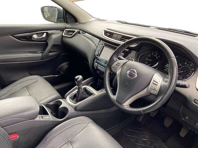 Nissan QASHQAI 1.2 DiG-T Tekna [Non-Panoramic] 5dr