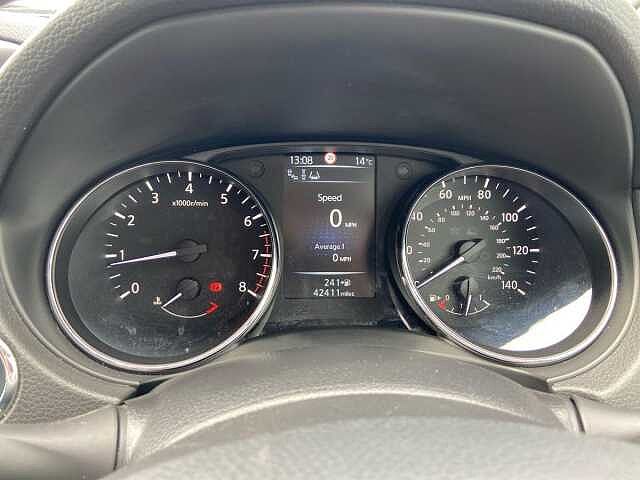 Nissan QASHQAI 1.2 DiG-T Tekna [Non-Panoramic] 5dr