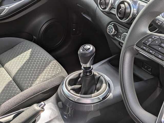 Nissan Juke 1.0 DIG-T Visia SUV 5dr Petrol Manual Euro 6 (s/s) (114 ps)