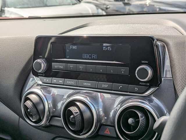 Nissan Juke 1.0 DIG-T Visia SUV 5dr Petrol Manual Euro 6 (s/s) (114 ps)