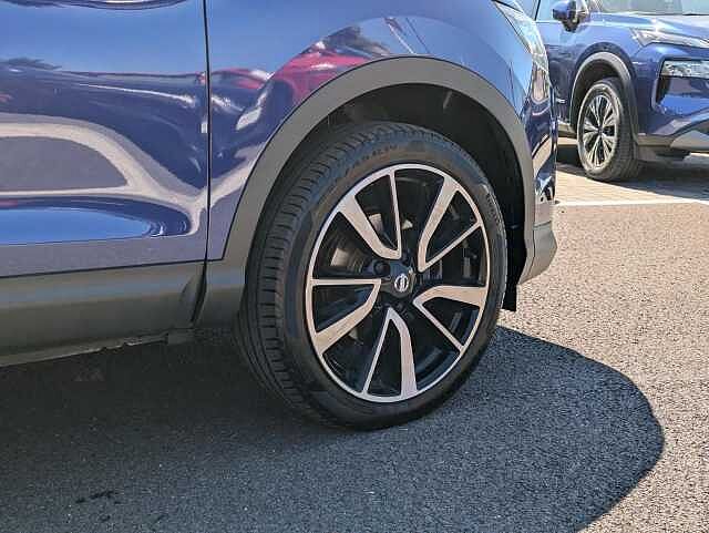 Nissan Qashqai 1.5 dCi Tekna SUV 5dr Diesel Manual 2WD Euro 6 (s/s) (110 ps)