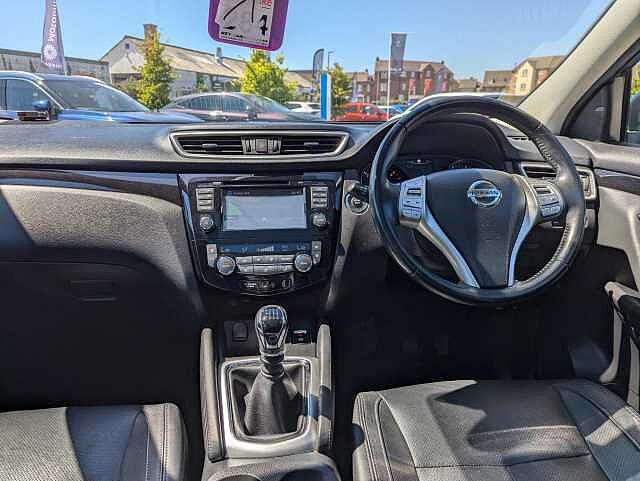 Nissan Qashqai 1.5 dCi Tekna SUV 5dr Diesel Manual 2WD Euro 6 (s/s) (110 ps)