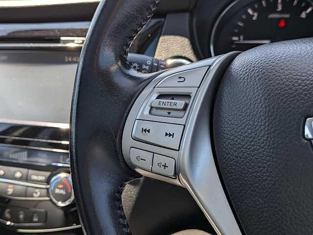 Nissan Qashqai 1.5 dCi Tekna SUV 5dr Diesel Manual 2WD Euro 6 (s/s) (110 ps)