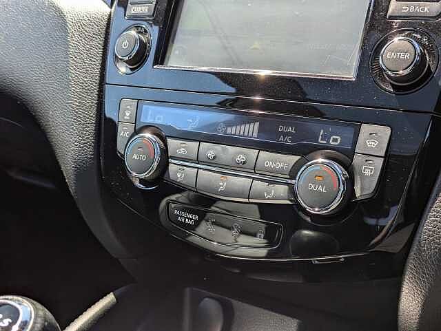 Nissan Qashqai 1.5 dCi Tekna SUV 5dr Diesel Manual 2WD Euro 6 (s/s) (110 ps)