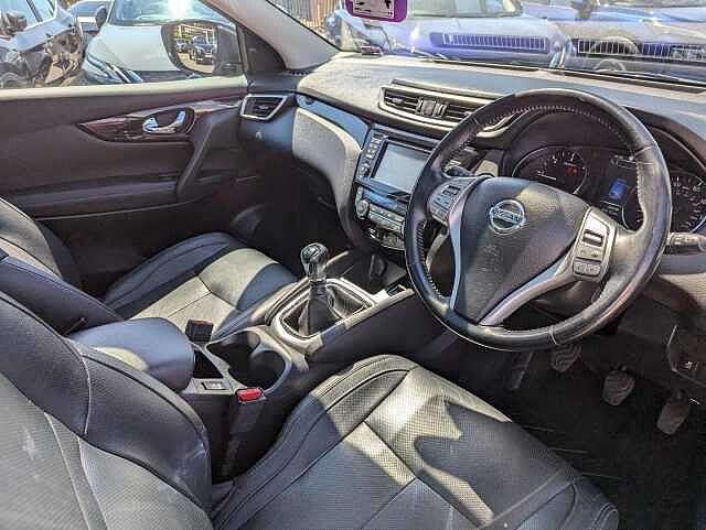 Nissan Qashqai 1.5 dCi Tekna SUV 5dr Diesel Manual 2WD Euro 6 (s/s) (110 ps)
