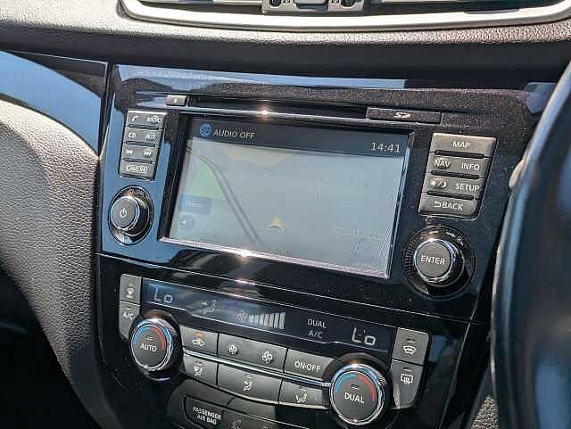 Nissan Qashqai 1.5 dCi Tekna SUV 5dr Diesel Manual 2WD Euro 6 (s/s) (110 ps)