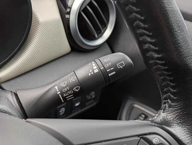 Nissan Micra 1.5 dCi N-Connecta Hatchback 5dr Diesel Manual Euro 6 (s/s) (90 ps)