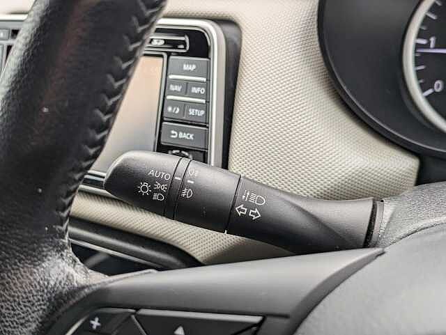 Nissan Micra 1.5 dCi N-Connecta Hatchback 5dr Diesel Manual Euro 6 (s/s) (90 ps)