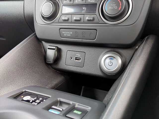 Nissan Leaf 40kWh Acenta Auto 5dr