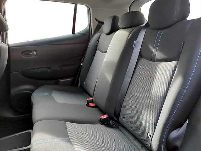 Nissan Leaf 40kWh Acenta Auto 5dr