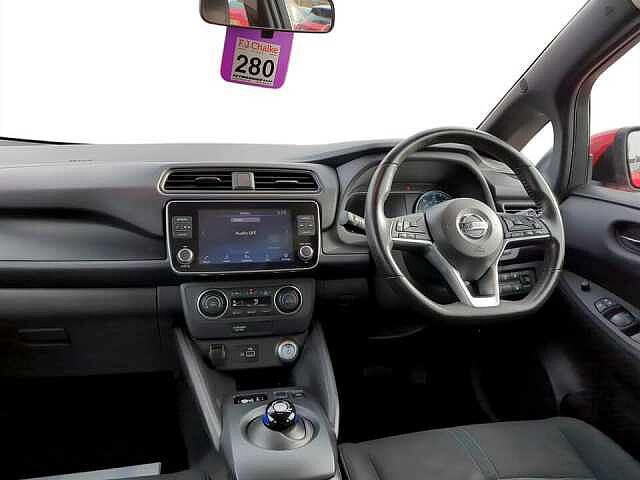 Nissan Leaf 40kWh Acenta Auto 5dr