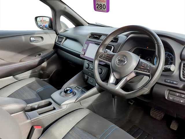 Nissan Leaf 40kWh Acenta Auto 5dr