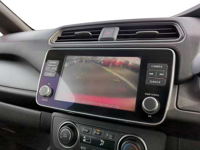Nissan Leaf 40kWh Acenta Auto 5dr