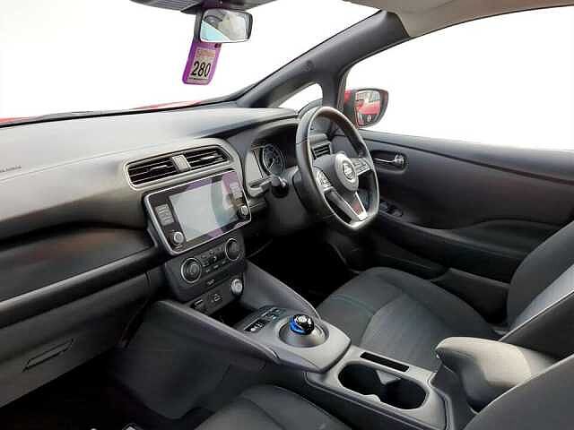 Nissan Leaf 40kWh Acenta Auto 5dr