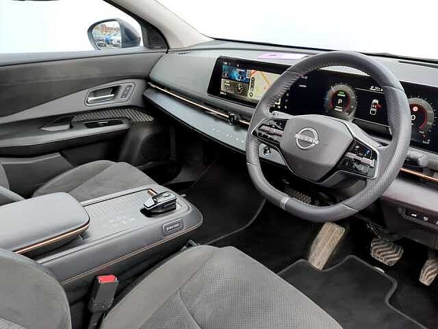 Nissan ARIYA 87kWh Evolve Auto 5dr 22kW Charger