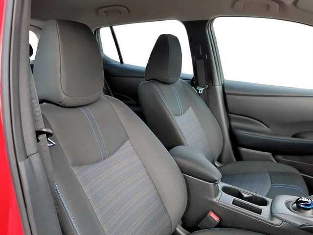 Nissan Leaf 40kWh Acenta Auto 5dr
