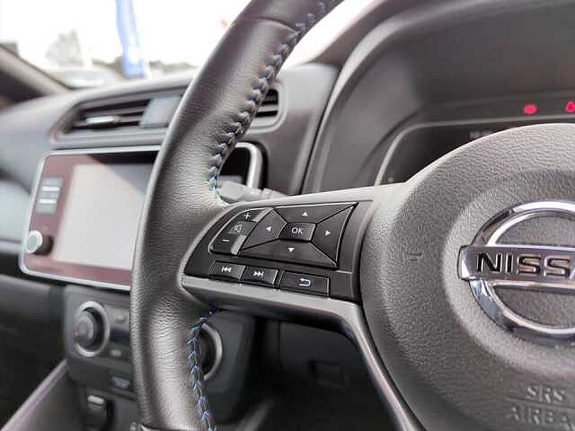 Nissan Leaf 40kWh Acenta Auto 5dr
