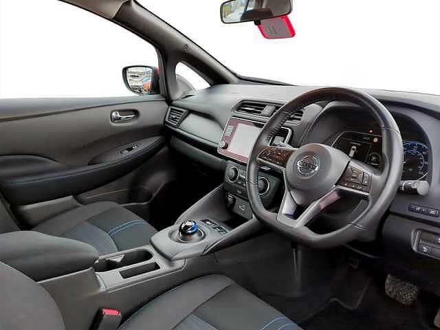 Nissan Leaf 40kWh Acenta Auto 5dr