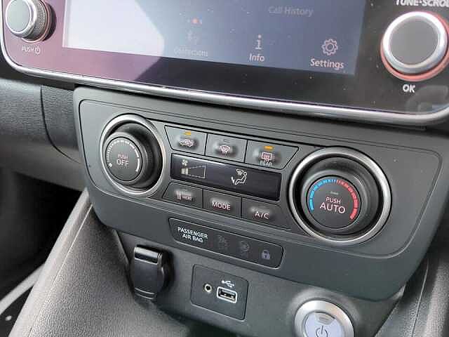 Nissan Leaf 40kWh Acenta Auto 5dr