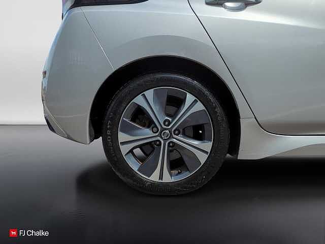 Nissan Leaf 40kWh Tekna Auto 5dr