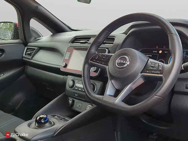 Nissan Leaf 39kWh Acenta Auto 5dr