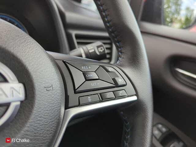Nissan Leaf 39kWh Acenta Auto 5dr
