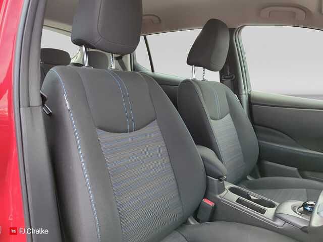 Nissan Leaf 39kWh Acenta Auto 5dr