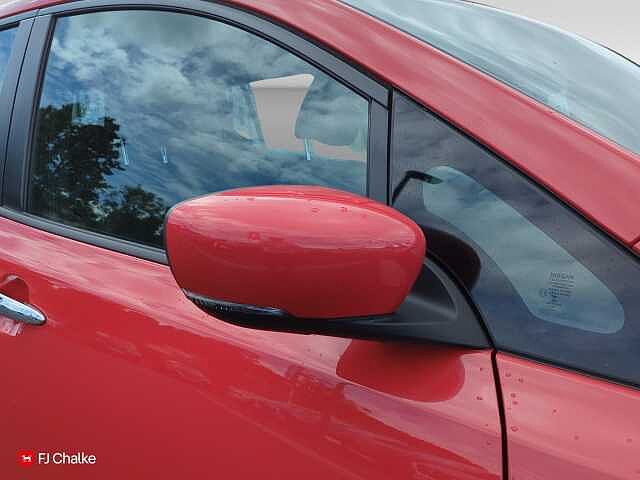 Nissan Leaf 39kWh Acenta Auto 5dr