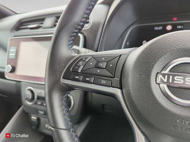 Nissan Leaf 39kWh Acenta Auto 5dr