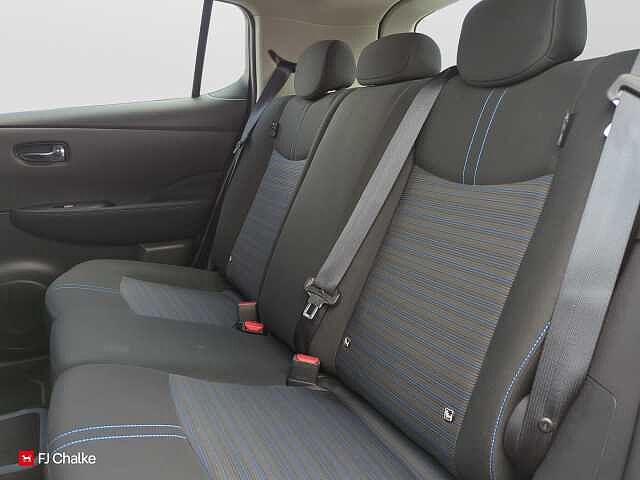 Nissan Leaf 39kWh Acenta Auto 5dr