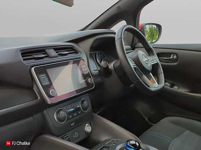 Nissan Leaf 39kWh Acenta Auto 5dr